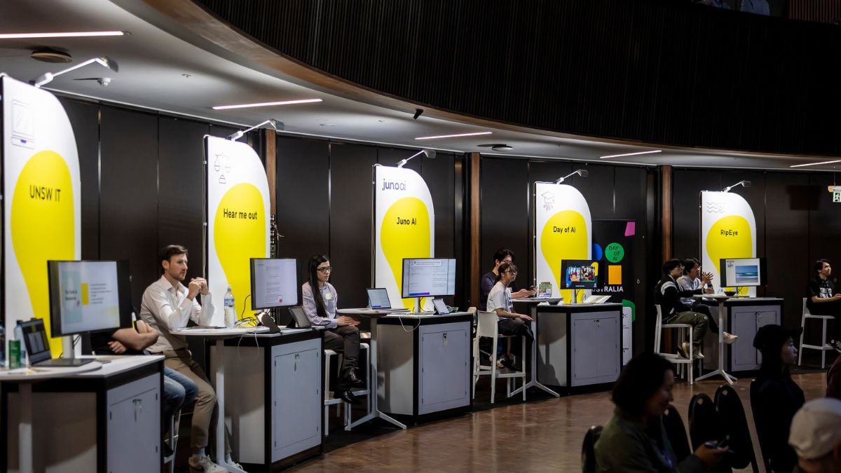 Exhibition networking pods