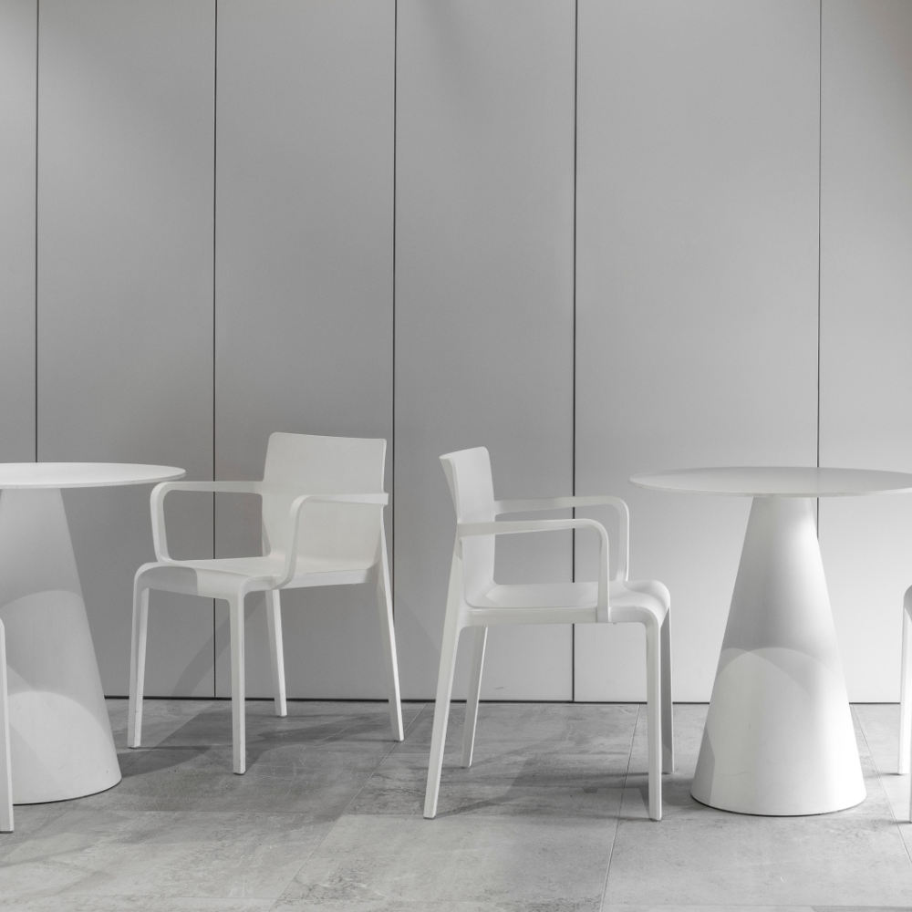 Ikon Meeting Table White – Coming Soon